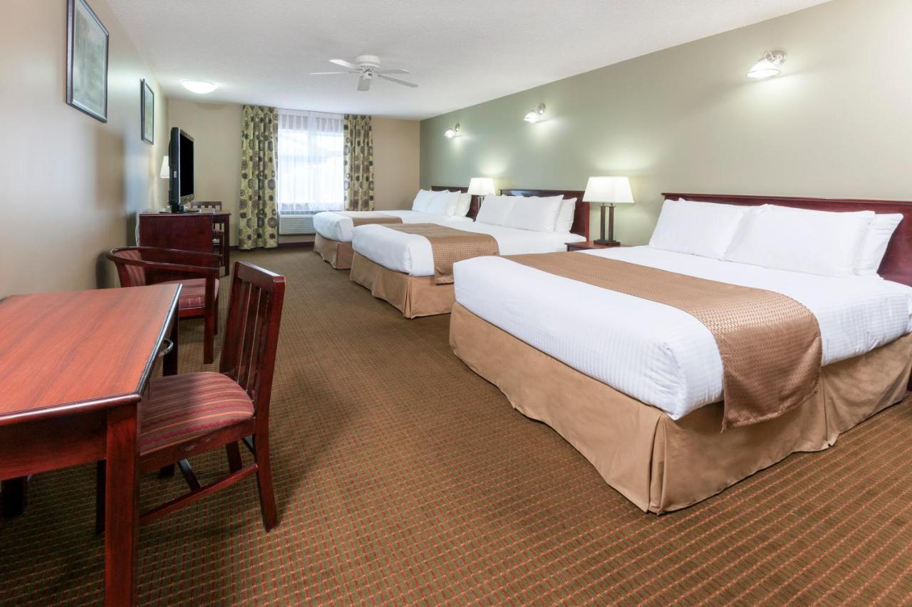 Hotel Super 8 By Wyndham Saskatchewan