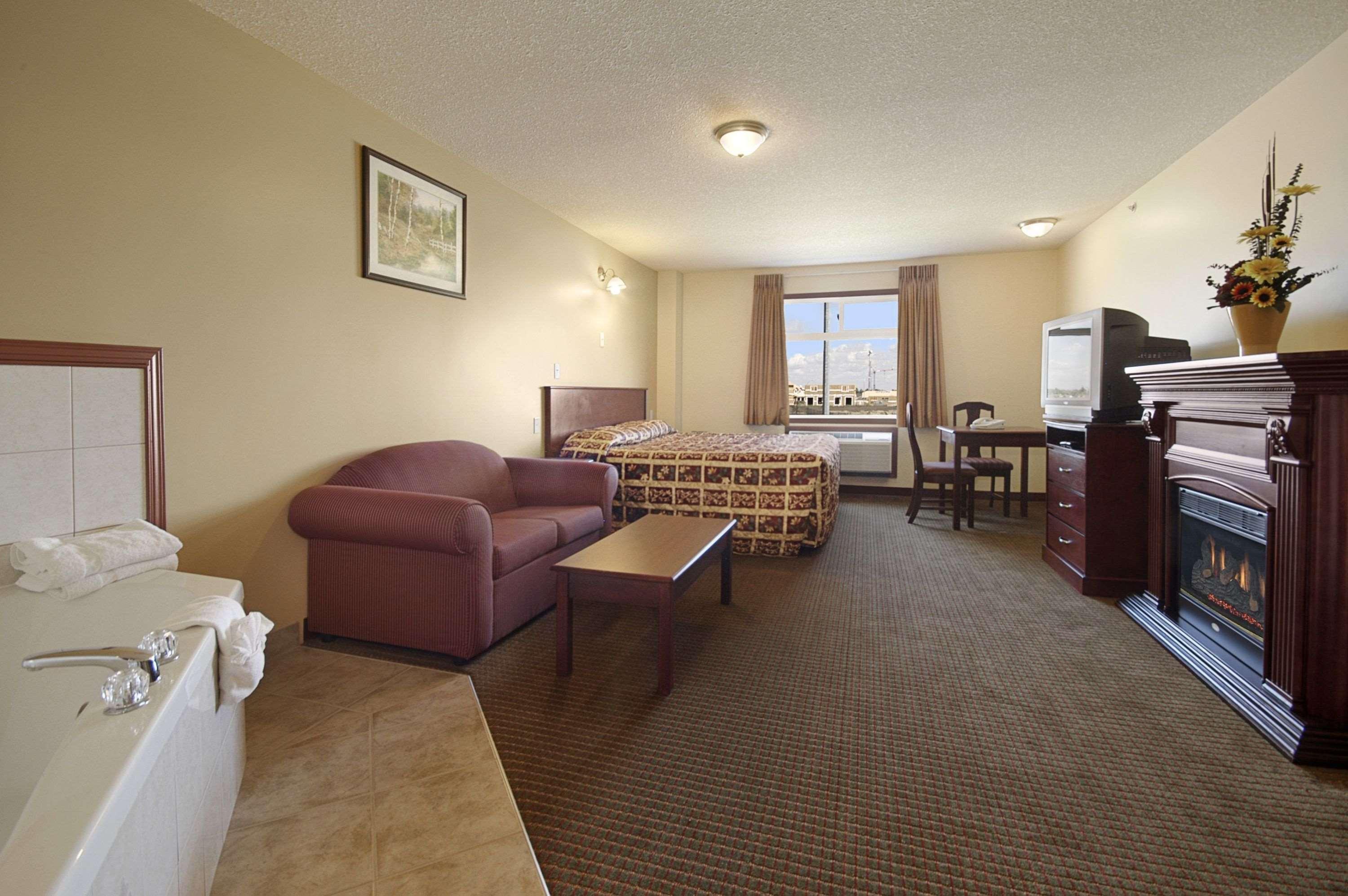 Hotel Super 8 By Wyndham Saskatchewan 2*