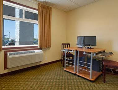 Super 8 By Wyndham Saskatchewan Hotel Fort Saskatchewan